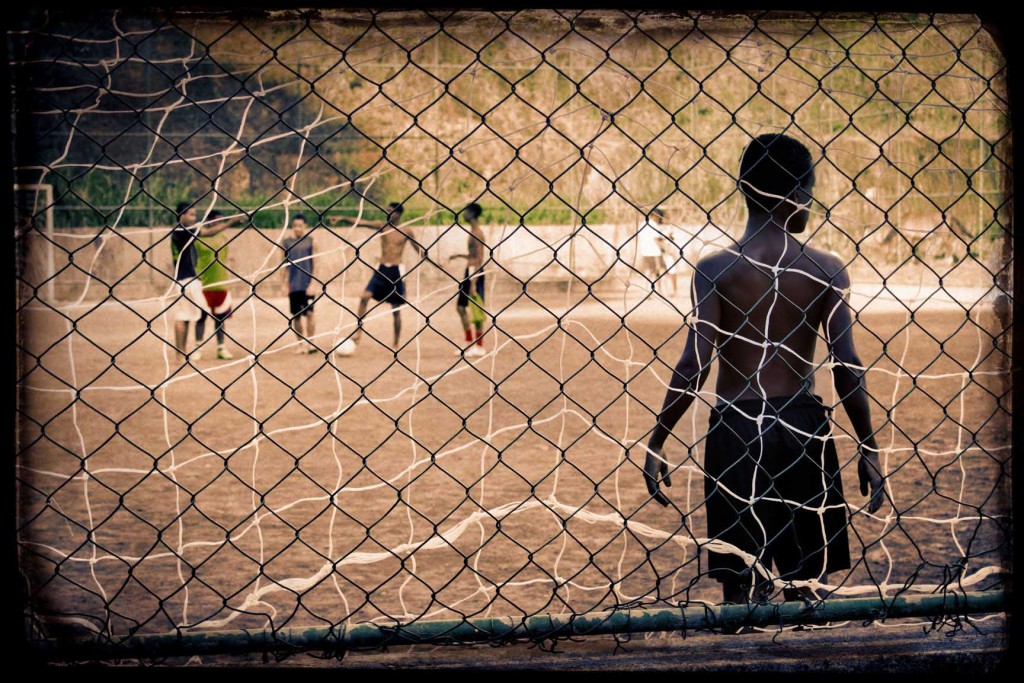 14 FAVELA RIO DE JANEIRO